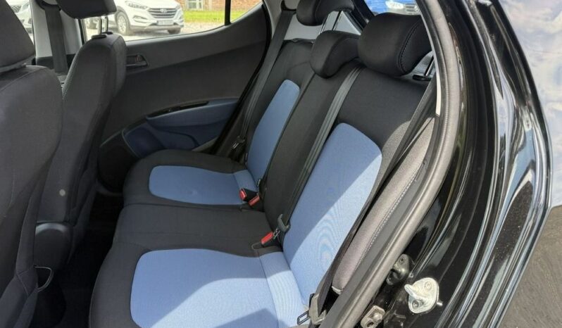 Hyundai i10 | FWD (przód) | Manualna | 82 KM | Niebieski full