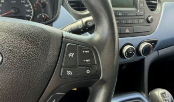 Hyundai i10 | FWD (przód) | Manualna | 82 KM | Niebieski full