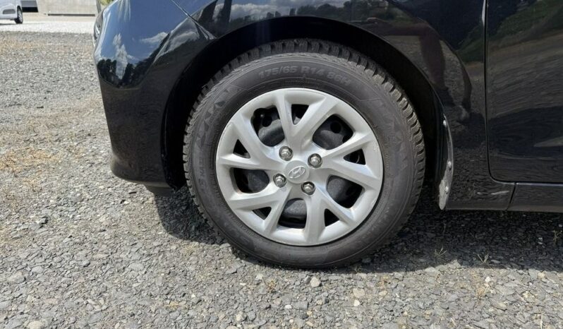 Hyundai i10 | FWD (przód) | Manualna | 82 KM | Niebieski full