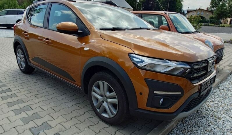 Dacia Sandero Stepway | FWD (przód) | Manualna | 91 KM | Złoty full