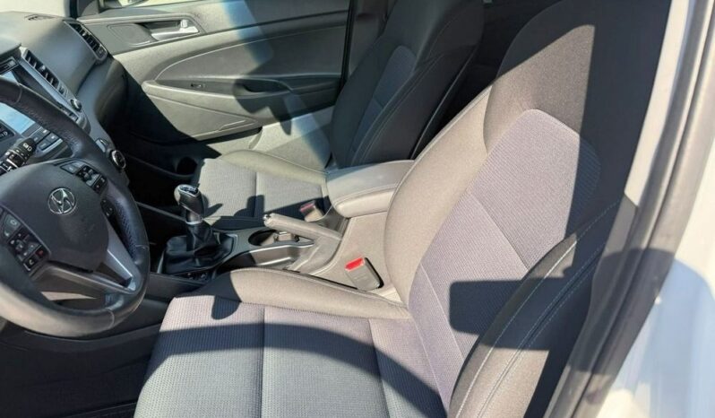 Hyundai Tucson | FWD (przód) | Manualna | 116 KM | Biały full
