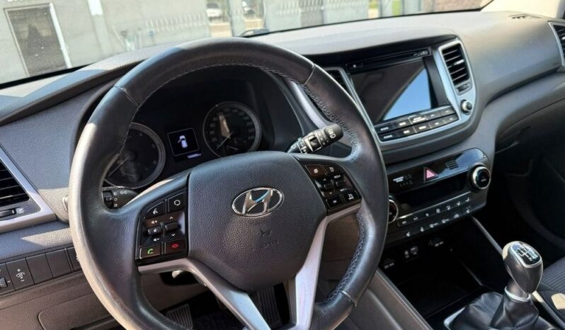 Hyundai Tucson | FWD (przód) | Manualna | 116 KM | Biały full