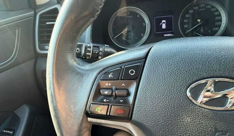 Hyundai Tucson | FWD (przód) | Manualna | 116 KM | Biały full