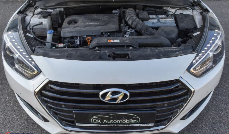 Hyundai i40 | FWD (przód) | Manualna | 116 KM | Biały full