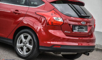 Ford Focus | FWD (przód) | Manualna | 182 KM | Bordowy full