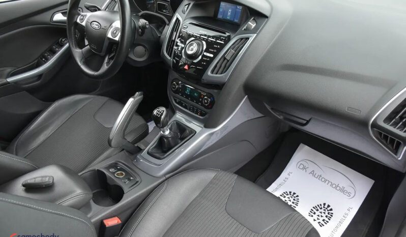 Ford Focus | FWD (przód) | Manualna | 182 KM | Bordowy full