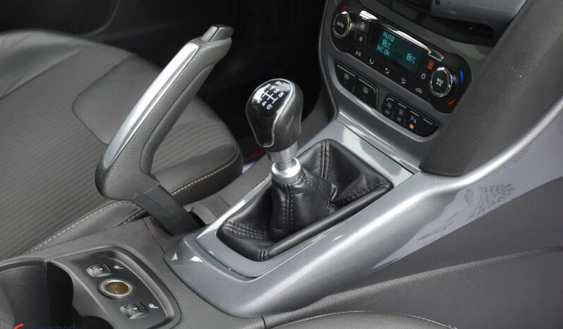 Ford Focus | FWD (przód) | Manualna | 182 KM | Bordowy full