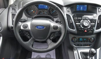 Ford Focus | FWD (przód) | Manualna | 182 KM | Bordowy full