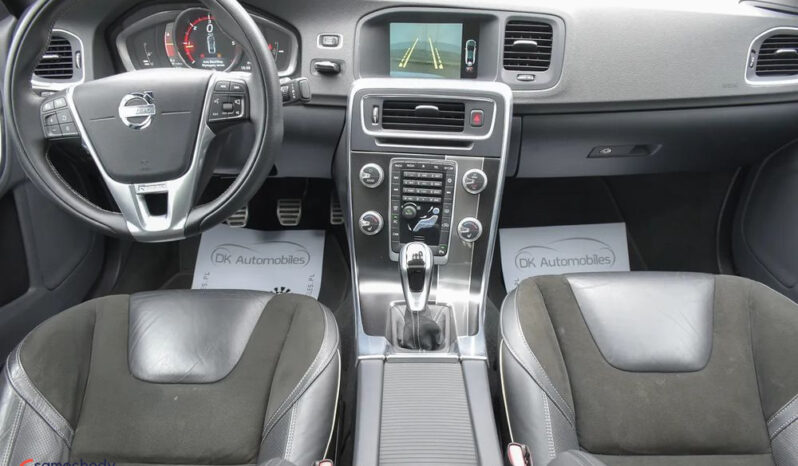 Volvo S60 | FWD (przód) | Manualna | 181 KM | Biały full
