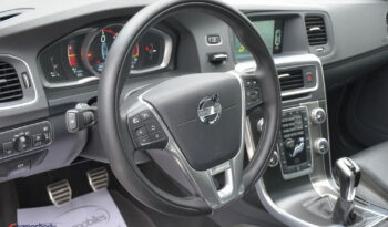 Volvo S60 | FWD (przód) | Manualna | 181 KM | Biały full