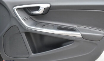 Volvo S60 | FWD (przód) | Manualna | 181 KM | Biały full