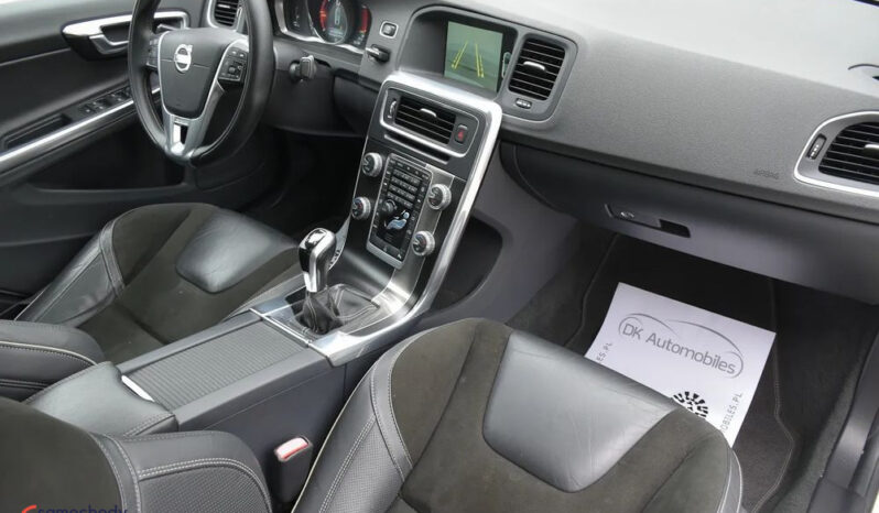 Volvo S60 | FWD (przód) | Manualna | 181 KM | Biały full