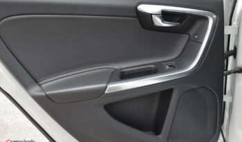 Volvo S60 | FWD (przód) | Manualna | 181 KM | Biały full
