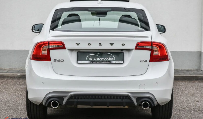 Volvo S60 | FWD (przód) | Manualna | 181 KM | Biały full