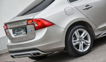 Volvo S60 | FWD (przód) | Automatyczna | 254 KM | Złoty full