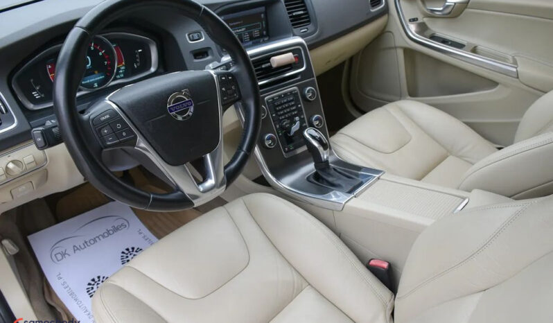 Volvo S60 | FWD (przód) | Automatyczna | 254 KM | Złoty full