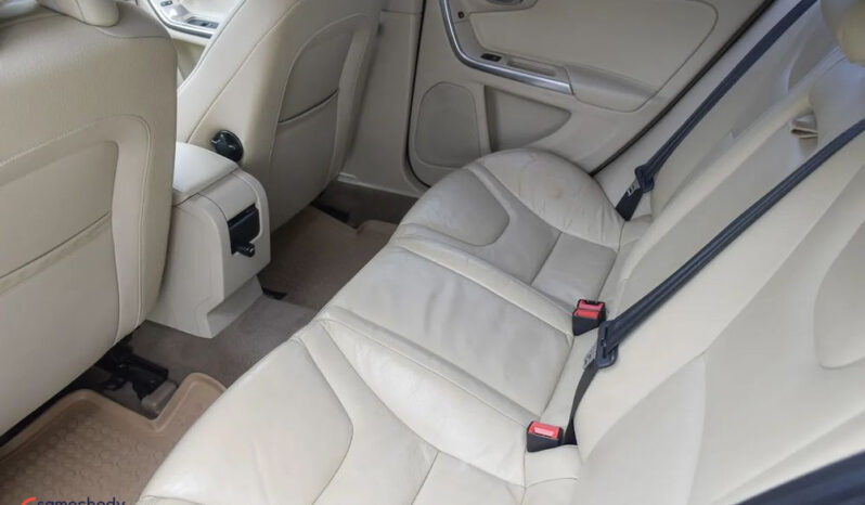 Volvo S60 | FWD (przód) | Automatyczna | 254 KM | Złoty full