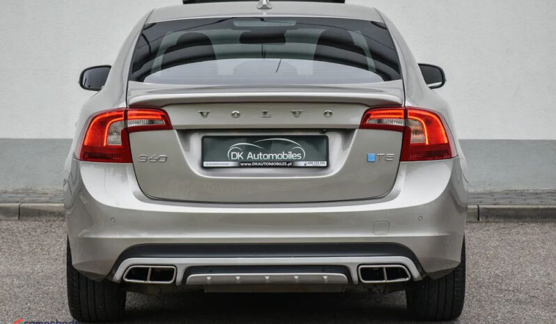 Volvo S60 | FWD (przód) | Automatyczna | 254 KM | Złoty full