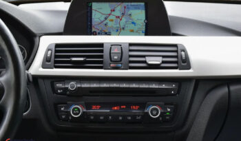 BMW Seria 4 | RWD (tył) | Automatyczna | 190 KM | Srebrny full