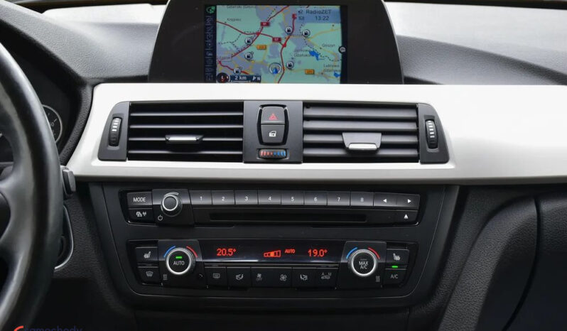 BMW Seria 4 | RWD (tył) | Automatyczna | 190 KM | Srebrny full