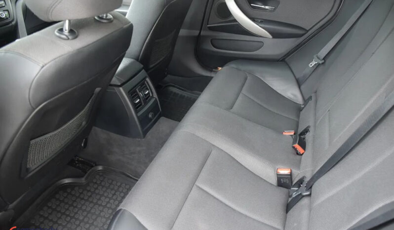 BMW Seria 4 | RWD (tył) | Automatyczna | 190 KM | Srebrny full