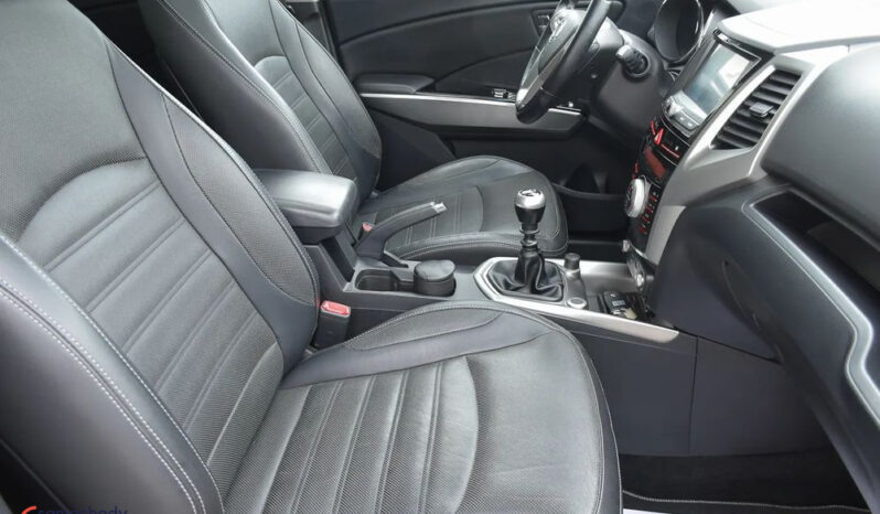 SsangYong/KGM Tivoli | FWD (przód) | Manualna | 128 KM | Niebieski full
