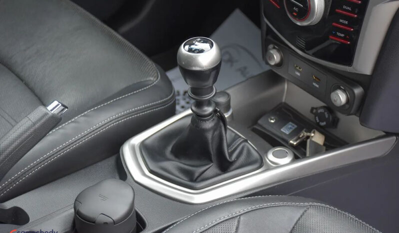 SsangYong/KGM Tivoli | FWD (przód) | Manualna | 128 KM | Niebieski full