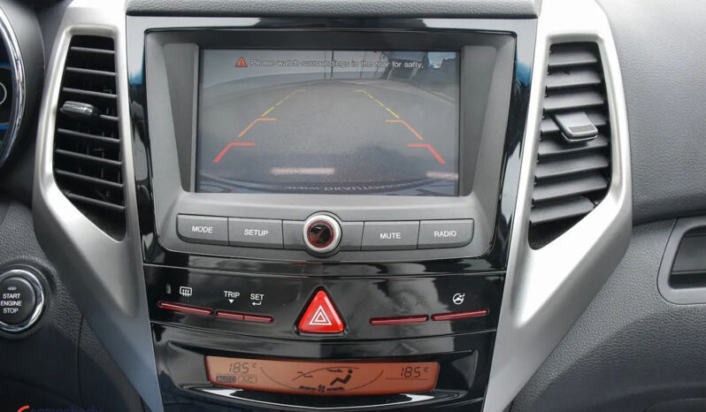 SsangYong/KGM Tivoli | FWD (przód) | Manualna | 128 KM | Niebieski full