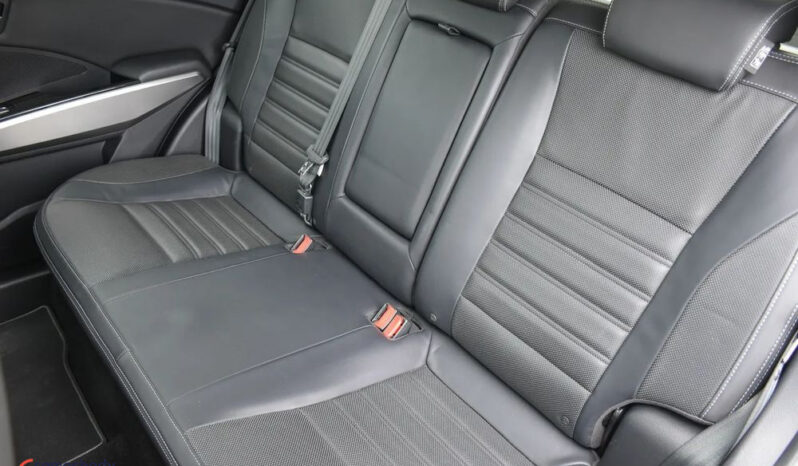 SsangYong/KGM Tivoli | FWD (przód) | Manualna | 128 KM | Niebieski full