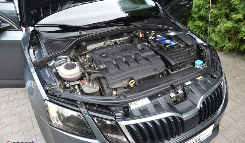 Skoda Octavia | FWD (przód) | Automatyczna | 115 KM | Szary full