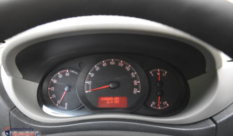 Opel Movano | FWD (przód) | Manualna | 125 KM | Srebrny full