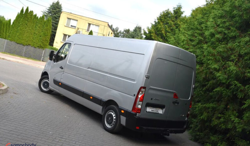 Opel Movano | FWD (przód) | Manualna | 125 KM | Srebrny full