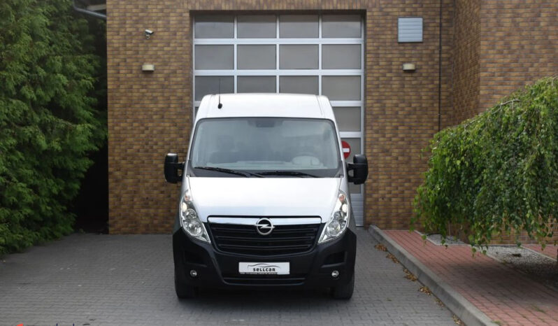 Opel Movano | FWD (przód) | Manualna | 125 KM | Srebrny full