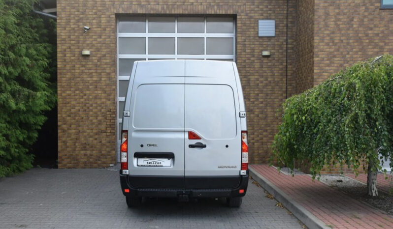 Opel Movano | FWD (przód) | Manualna | 125 KM | Srebrny full