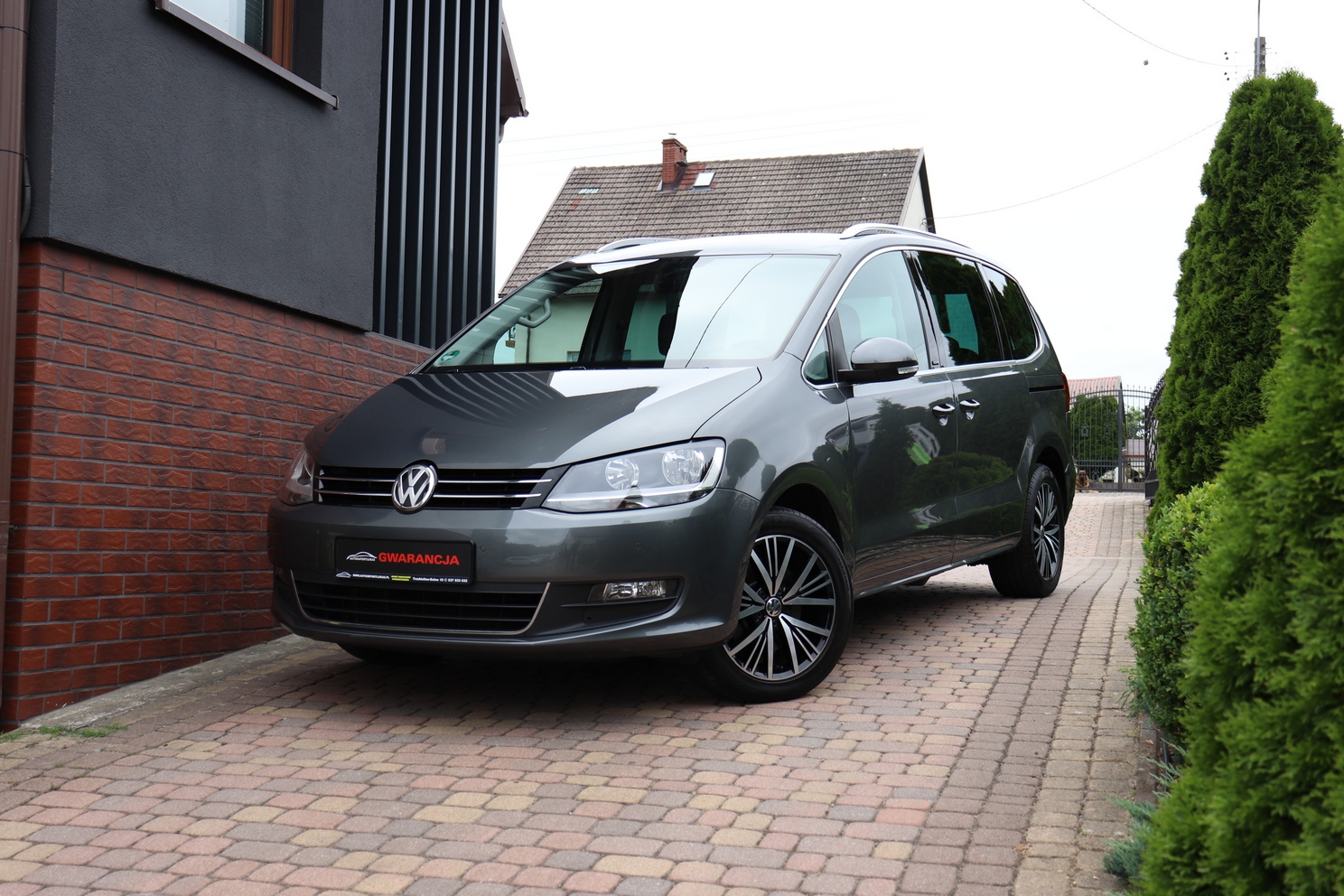 Volkswagen Sharan | 2017 | 150 Km | 1968Cm3 | Szary