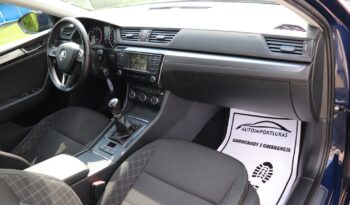 Skoda Superb | 2017 | 125 KM | 1395cm3 | Niebieski full