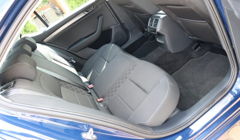Skoda Superb | 2017 | 125 KM | 1395cm3 | Niebieski full