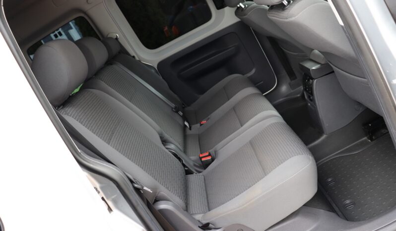 Volkswagen Caddy | 2013 | 140 KM | 1968cm3 | Srebrny full
