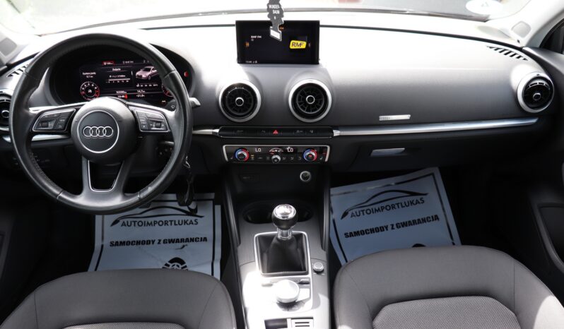 Audi A3 Limousine | 2017 | 150 KM | 1395cm3 | Czarny full