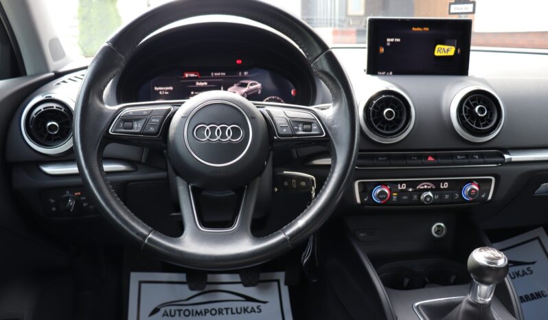 Audi A3 Limousine | 2017 | 150 KM | 1395cm3 | Czarny full