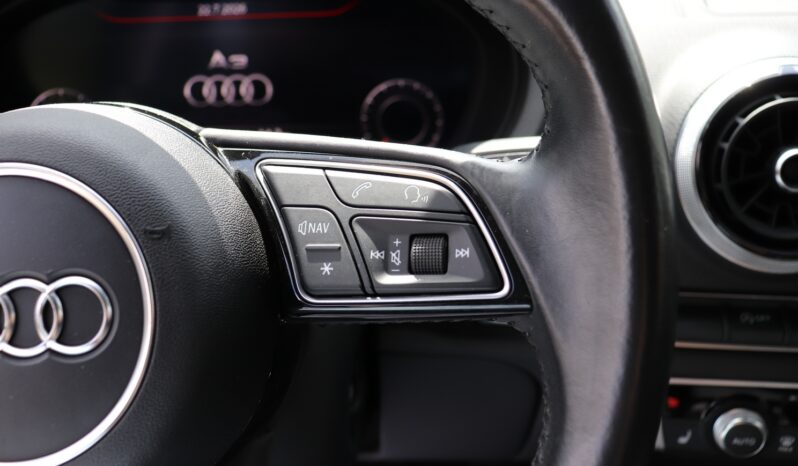 Audi A3 Limousine | 2017 | 150 KM | 1395cm3 | Czarny full