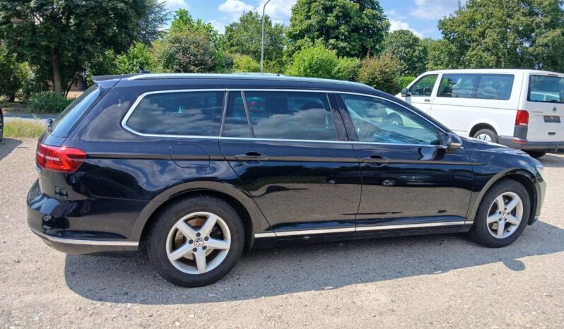 Volkswagen Passat | 2016 | 150 KM | 1968cm3 | Czarny full