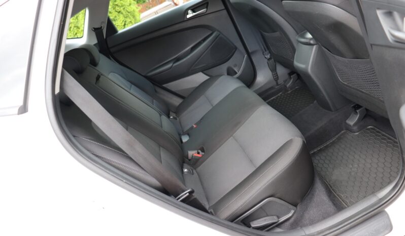 Hyundai Tucson | 2018 | 132 KM | 1591cm3 | Biały full