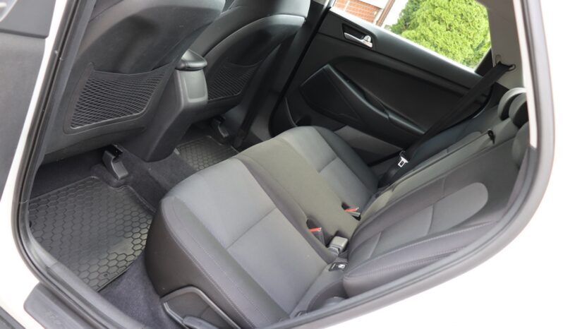 Hyundai Tucson | 2018 | 132 KM | 1591cm3 | Biały full