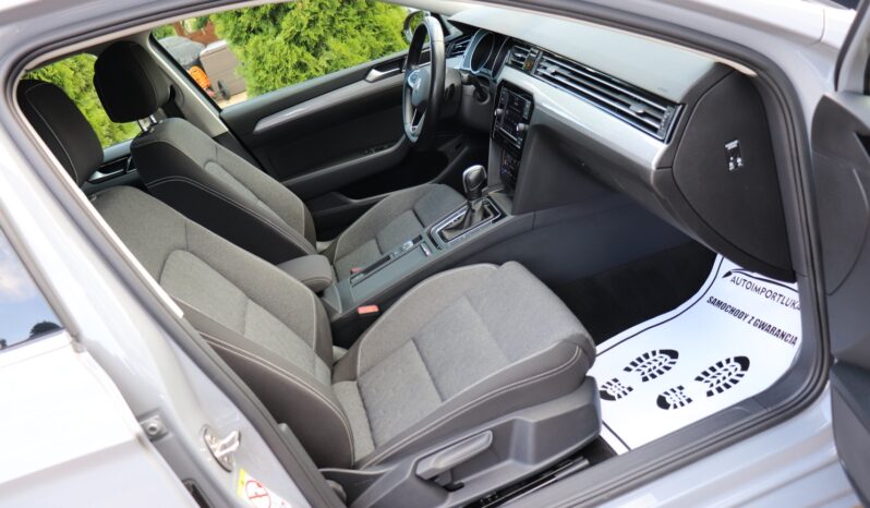 Volkswagen Passat | 2023 | 150 KM | 1968cm3 | Szary full
