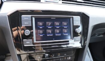 Volkswagen Passat | 2023 | 150 KM | 1968cm3 | Szary full