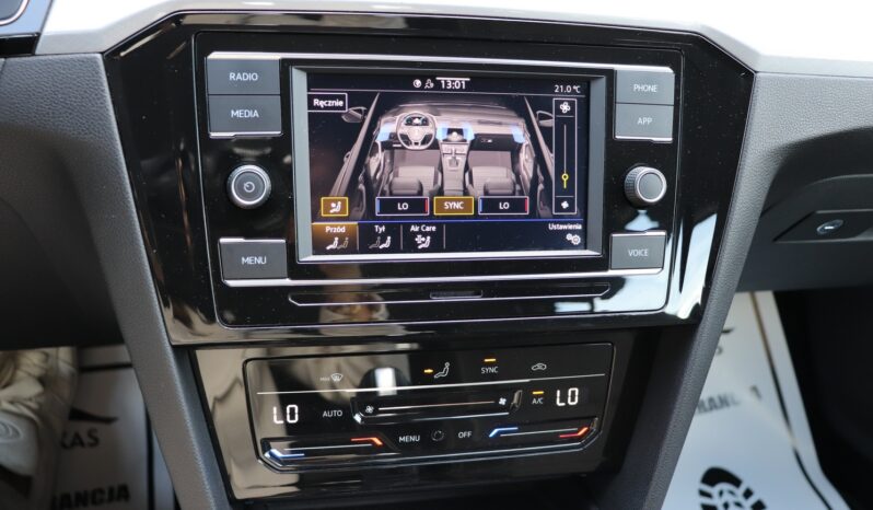 Volkswagen Passat | 2023 | 150 KM | 1968cm3 | Szary full