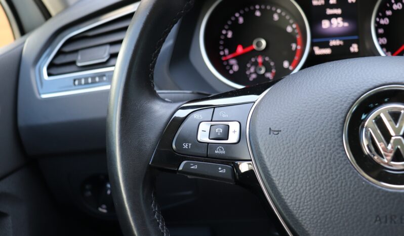 Volkswagen Tiguan | 2018 | 150 KM | 1395cm3 | Biały full