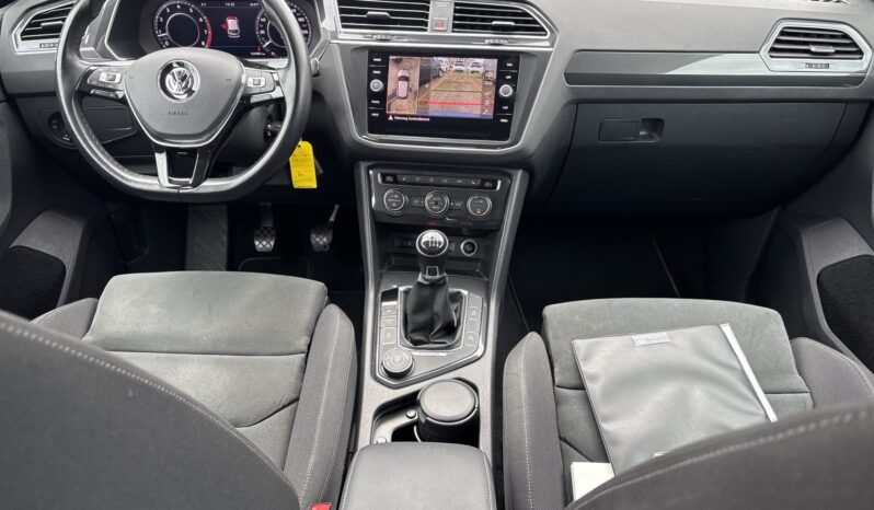 Volkswagen Tiguan | 2017 | 150 KM | 1395cm3 | Granatowy full