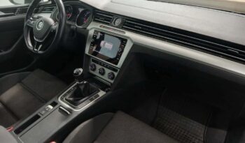 Volkswagen Passat | 2017 | 125 KM | 1395cm3 | Czerwony full